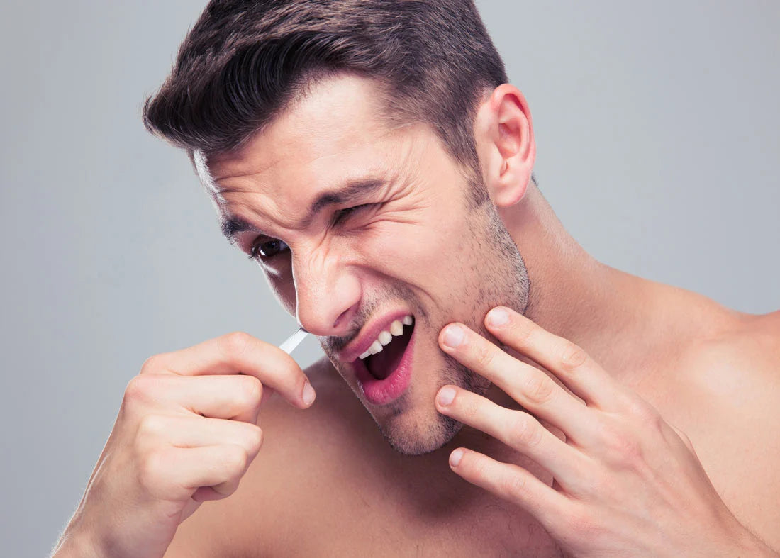 alt="PrecisionPro Neustrimmer voor neus en oor